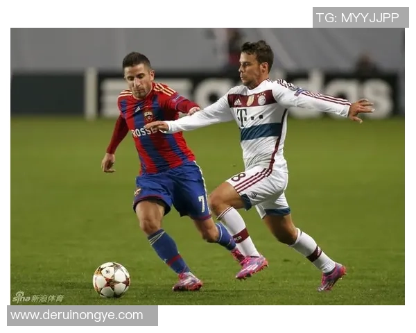 穆勒社交媒体分享补时点球精彩瞬间表达对进球的热爱与激情